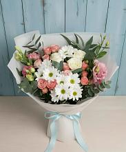 Букет цветов из:  Розы, Лизиантусы и Хризантемы в Садовый