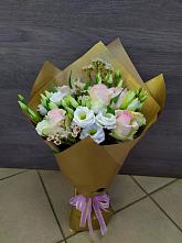 Букет цветов из:  Розы и Лизиантусы #REPLACE_PRED# Садовый