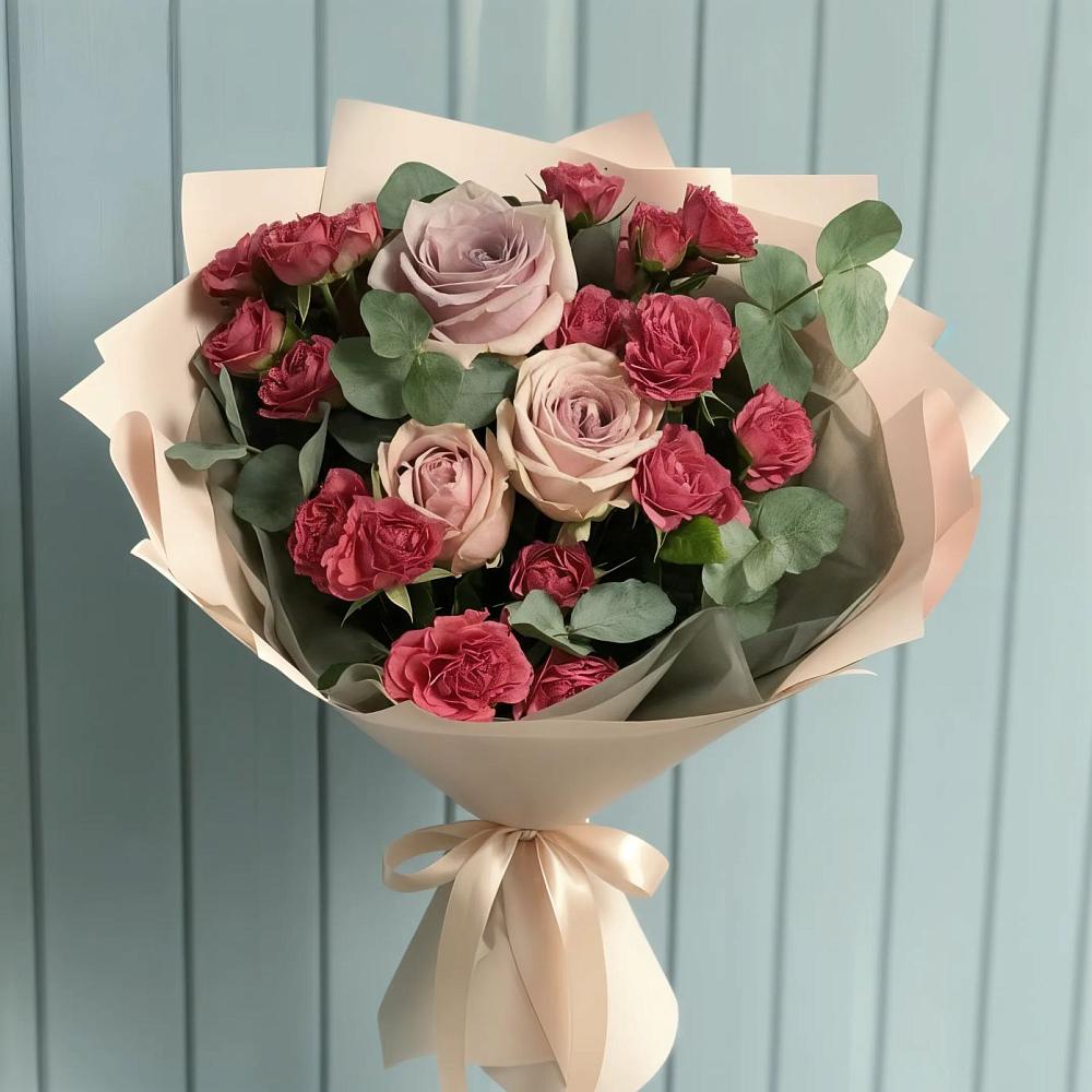 Букет цветов из: Гвоздики и Розы в Садовый