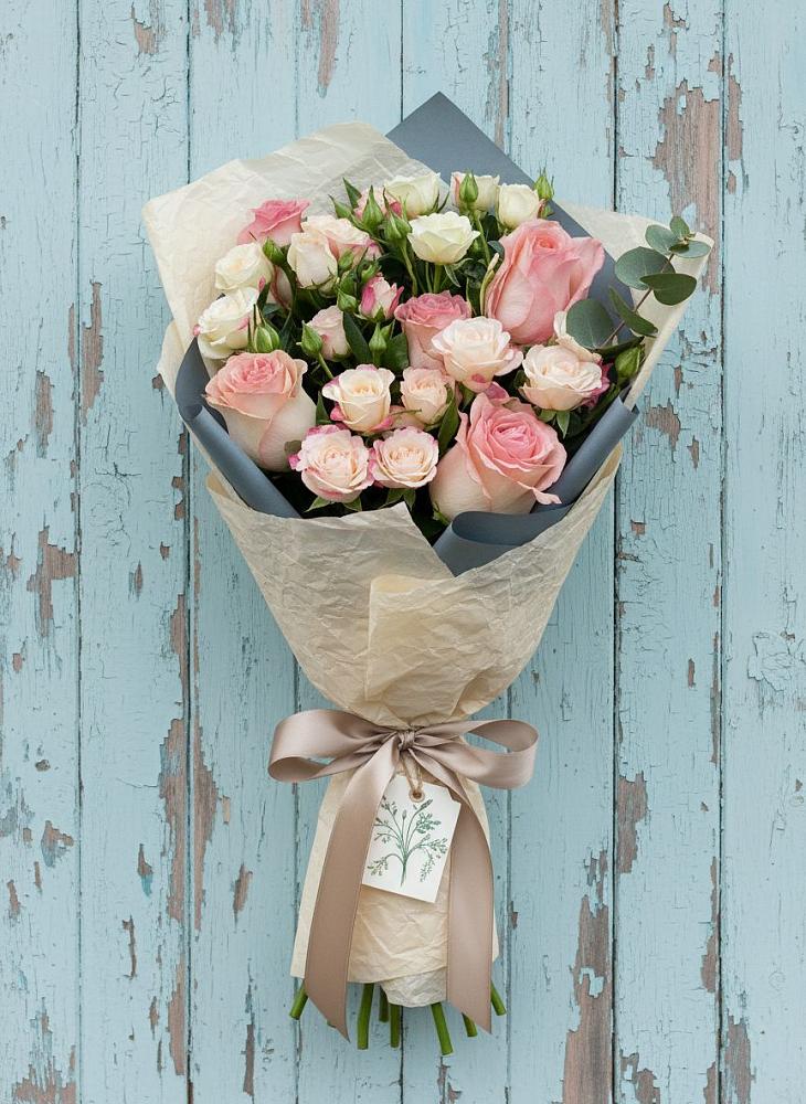 Букет цветов из: Розы в Садовый