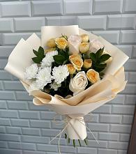 Букет цветов из:  Розы и Хризантемы в Садовый