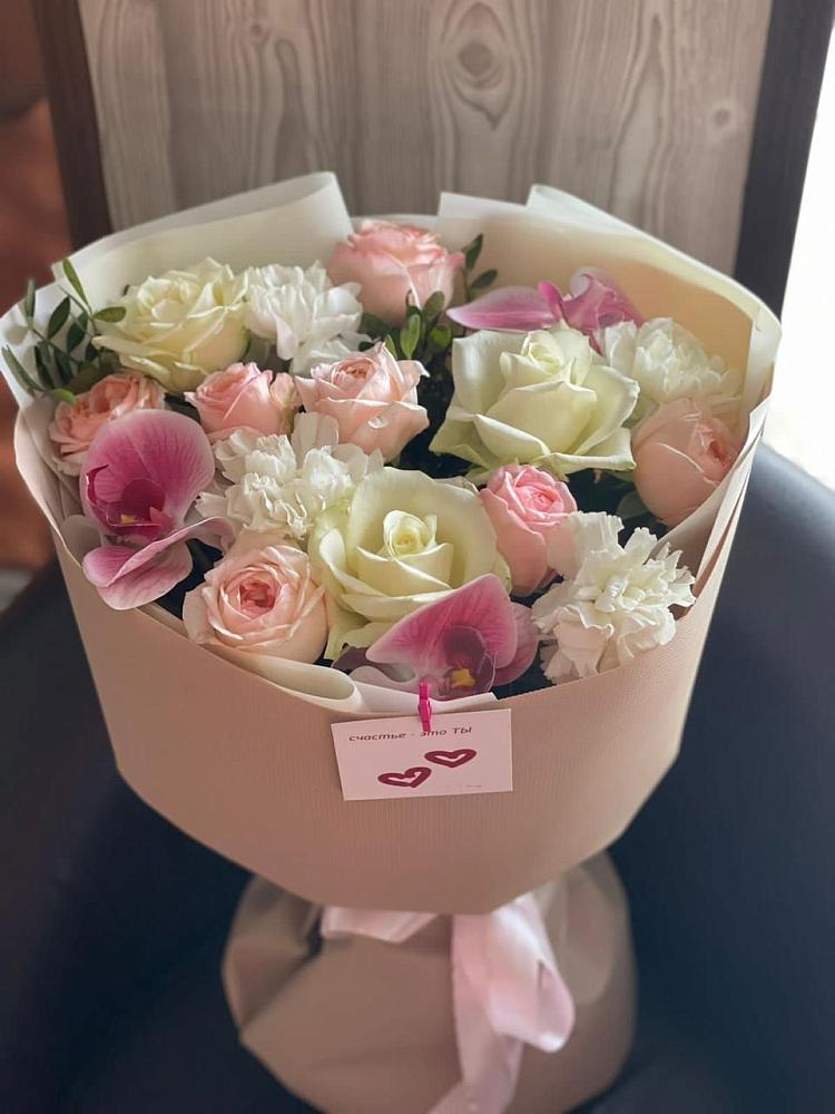 Букет цветов из: Орхидеи, Розы и Гвоздики в Садовый