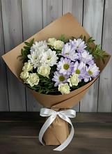 Букет цветов из:  Хризантемы и Розы в Садовый