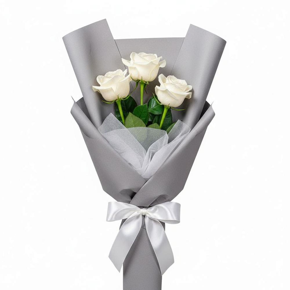 Букет 3 белые розы в Садовый