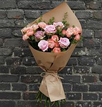 Букет цветов из:  Розы в Садовый