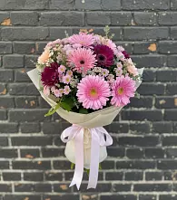 Букет цветов из:  Герберы и Хризантемы в Садовый