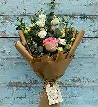 Букет цветов из:  Розы и Лизиантусы #REPLACE_PRED# Садовый