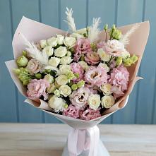 Букет цветов из:  Альстромерии и Розы в Садовый