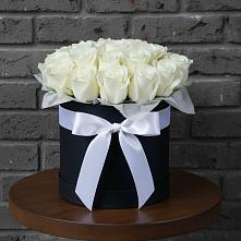 Цветочная композиция из Розы в шляпной коробке #REPLACE_PRED# Садовый