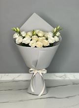 Букет цветов из:  Розы и Лизиантусы #REPLACE_PRED# Садовый